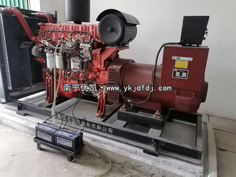 2023年9月20日，300kw玉柴發(fā)電機(jī)組保養(yǎng)安裝調(diào)試