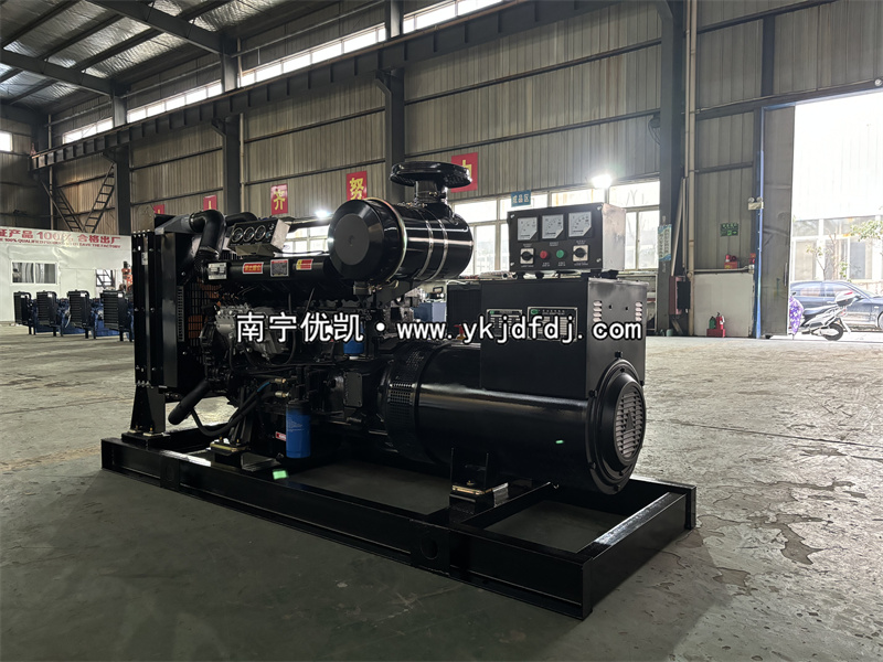 2025年3月13日，120kw濰坊雷納柴油發(fā)電機(jī)組裝車發(fā)貨